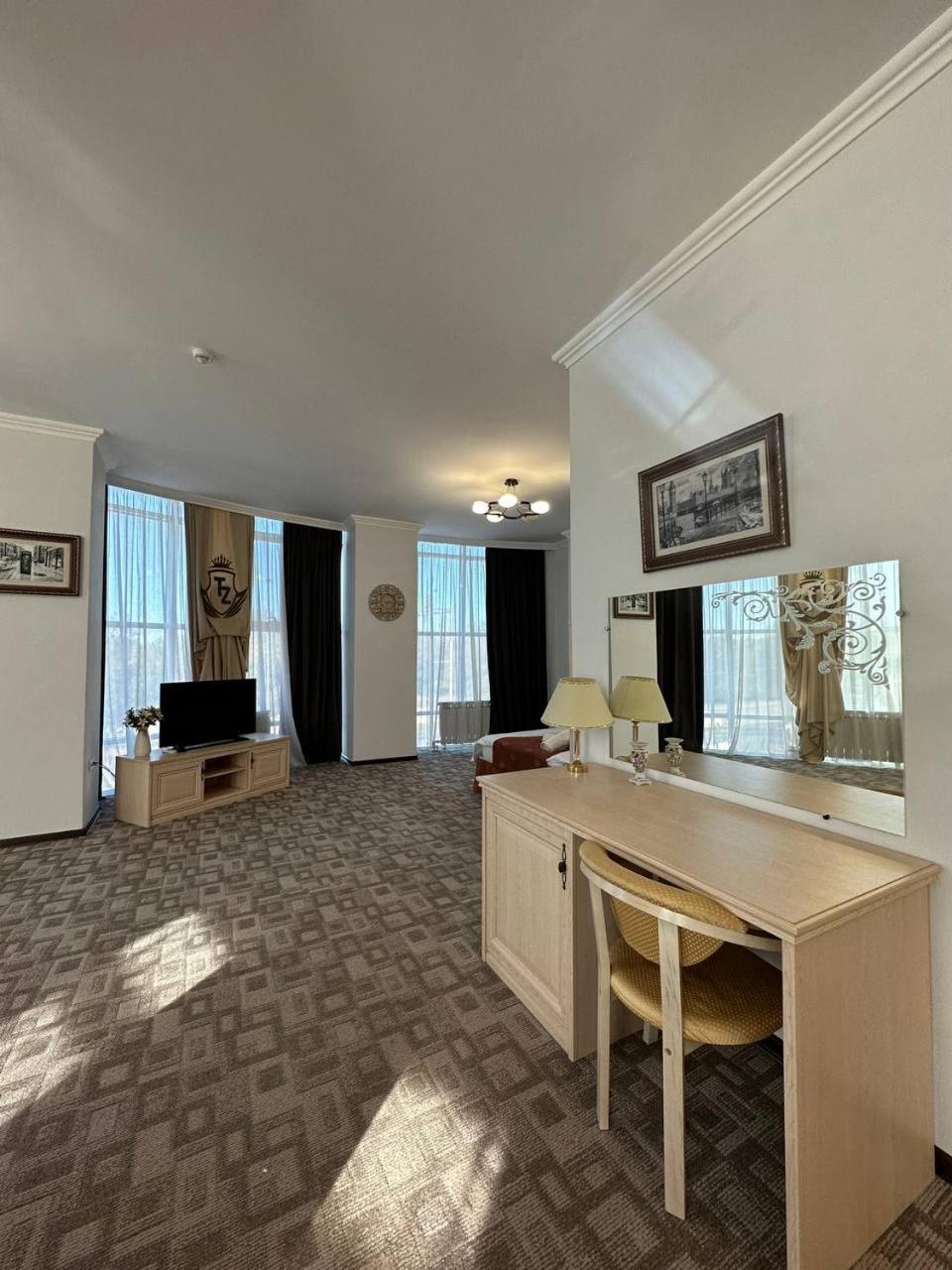 Tanzharyk Hotel Aktobe Bagian luar foto