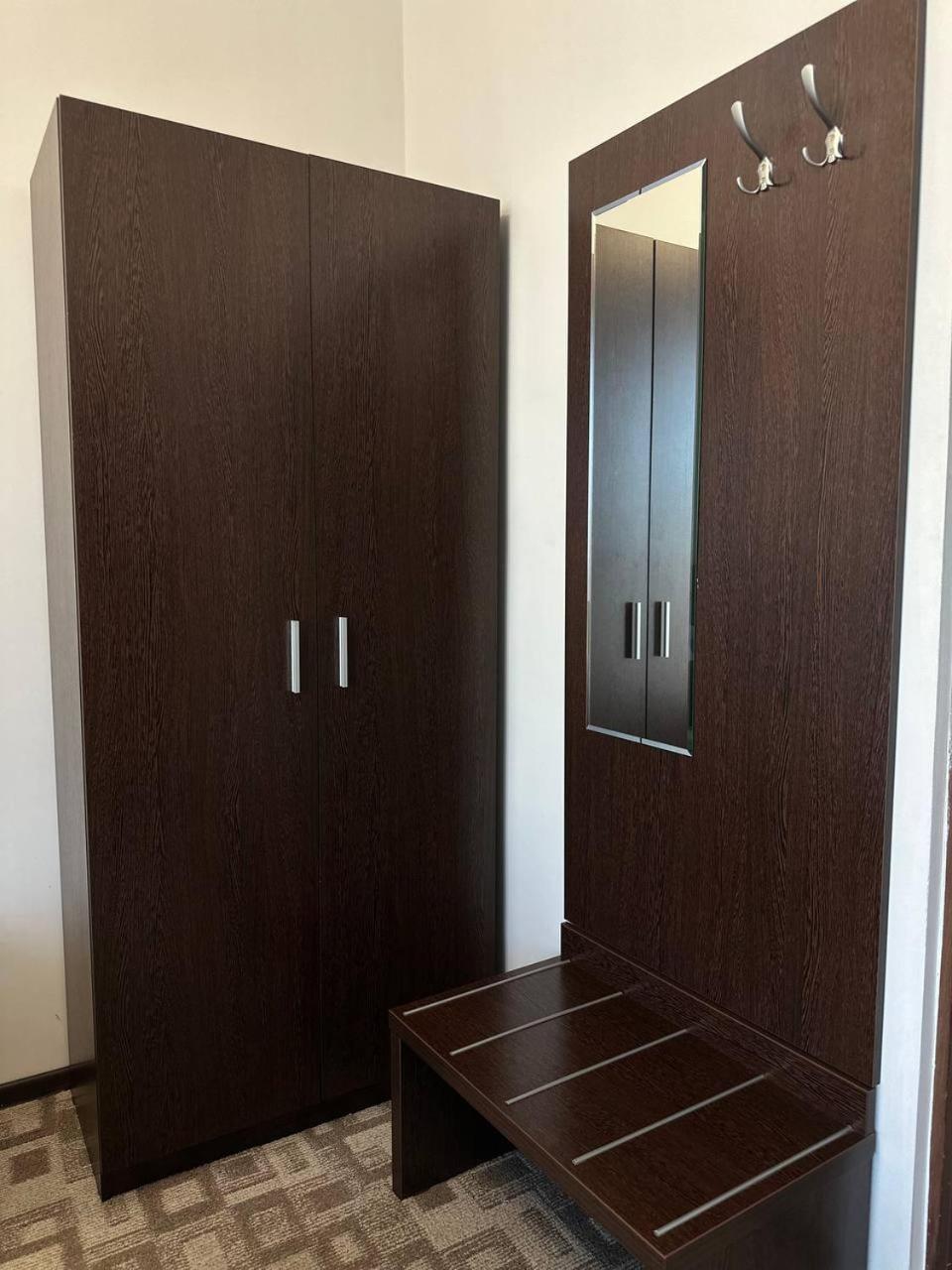 Tanzharyk Hotel Aktobe Bagian luar foto