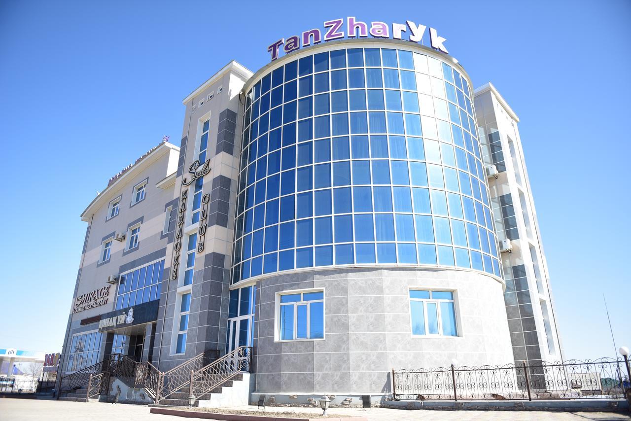Tanzharyk Hotel Aktobe Bagian luar foto