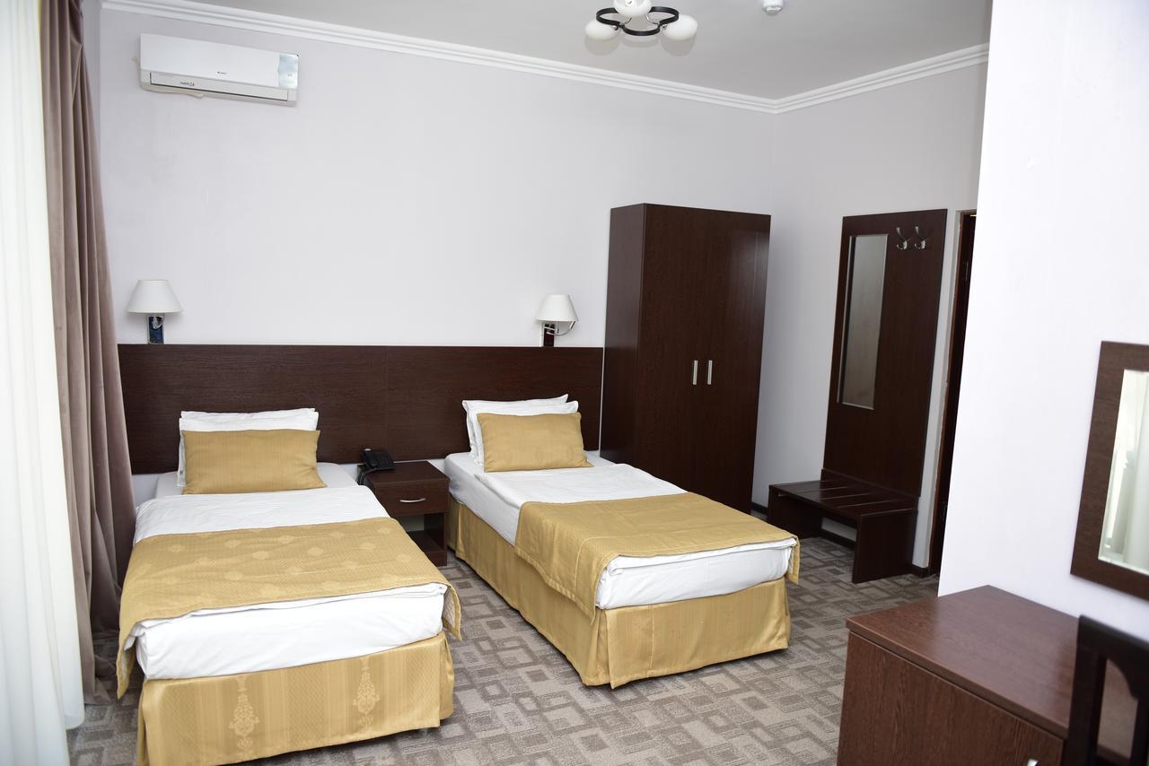 Tanzharyk Hotel Aktobe Bagian luar foto